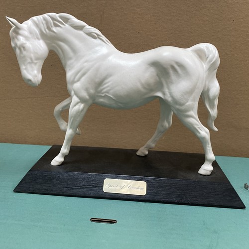 Spirit freedom porcelain - of,