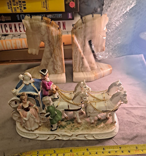 Horse drawn gala carriage - gala,