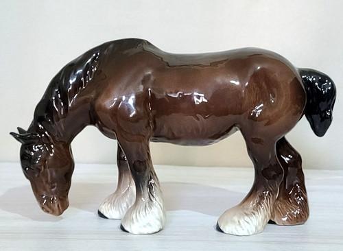 Beswick large grazing shire - large,