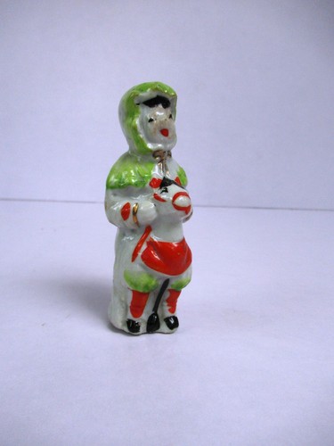 Vintage porcelain statue - vintage,